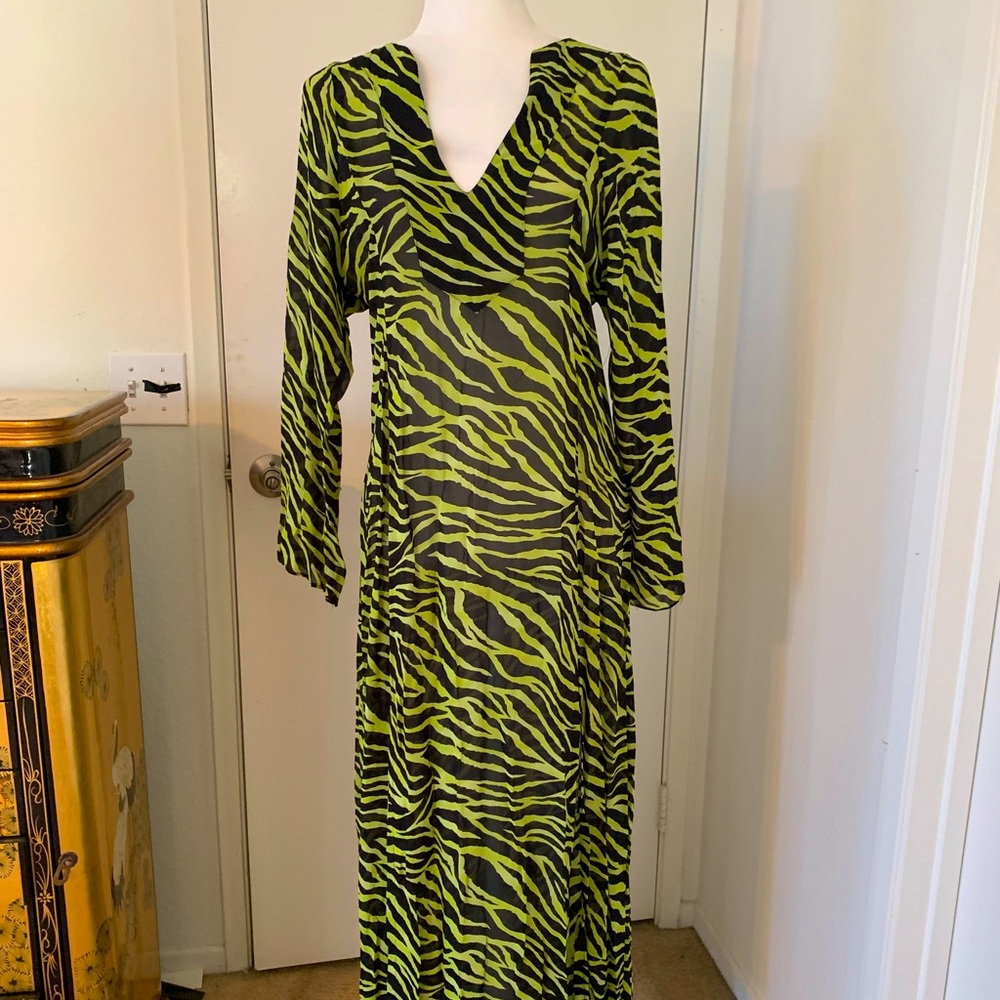 Victoria’s Secret Green Zebra flowing dress. Maxi.
